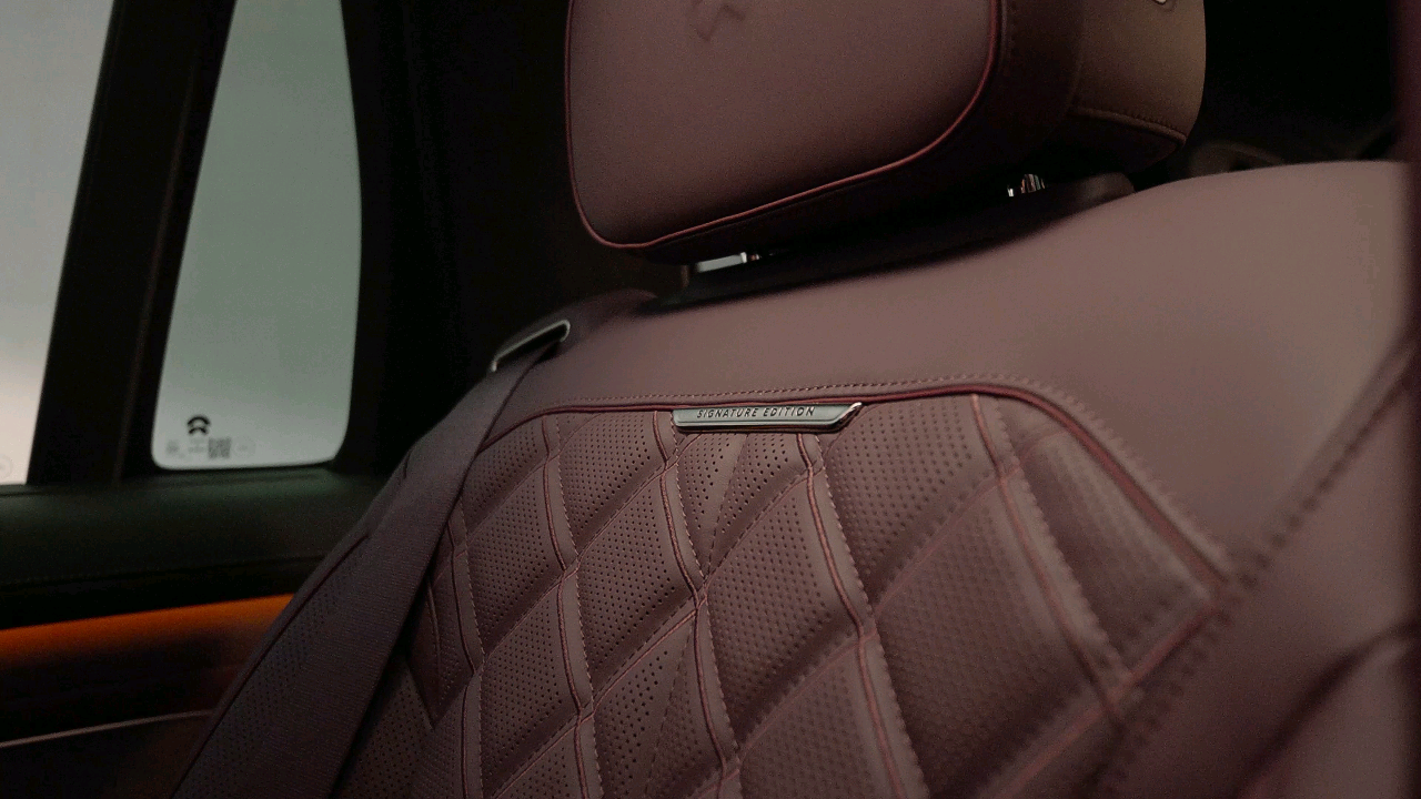 蔚来es8_蔚来三代ES8外观视频_蔚来三代ES8内饰详解